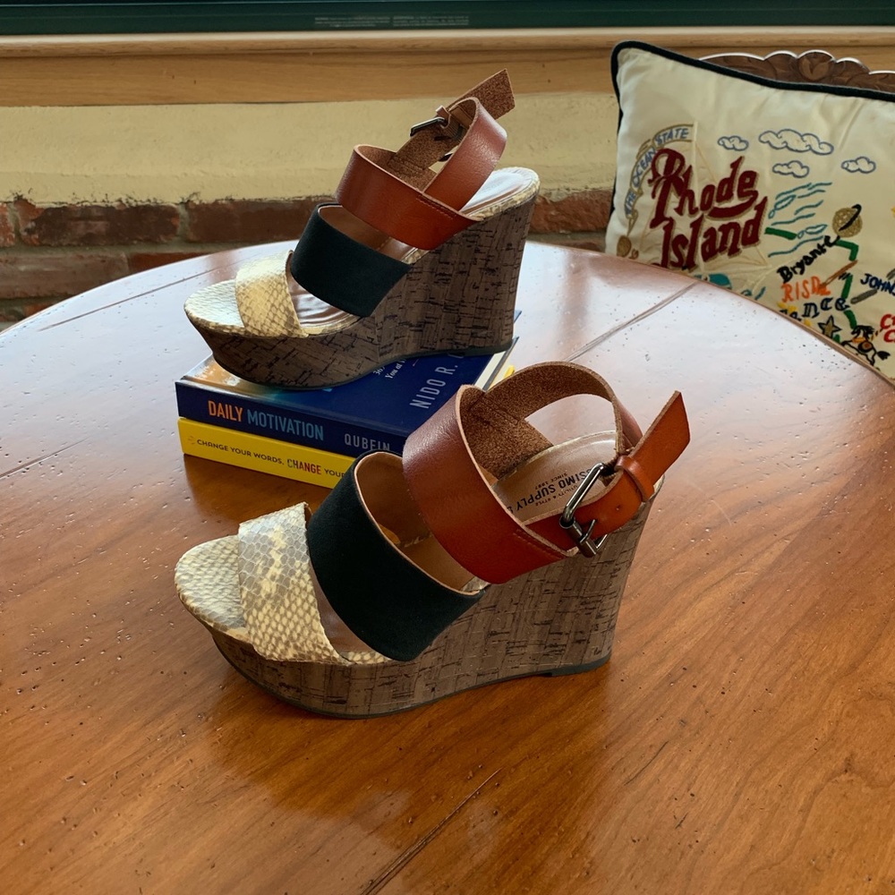 Mossimo Platform Sandals - Picture 4 of 4